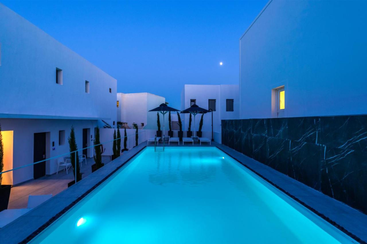 Central Boutique Hotel By Naoussa Hills Adults Only Exterior photo
