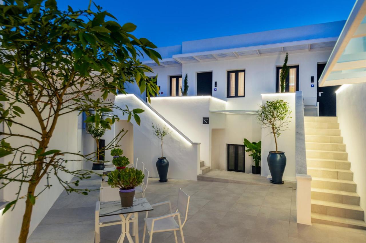 Central Boutique Hotel By Naoussa Hills Adults Only Exterior photo