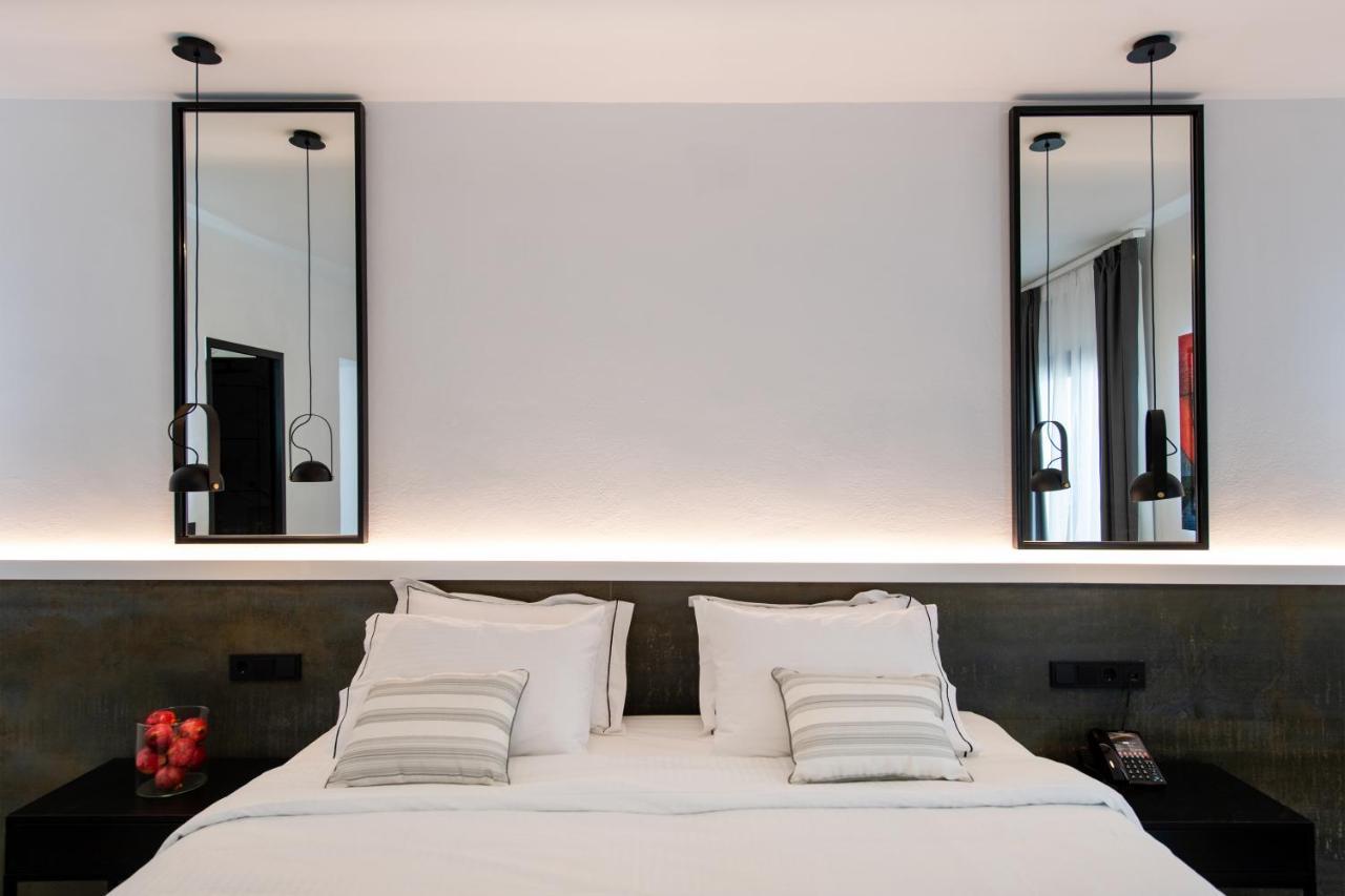 Central Boutique Hotel By Naoussa Hills Adults Only Exterior photo